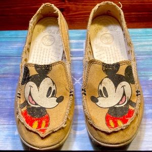 Crocs - Disney Mickey Slip ons - Woman’s Size 6
